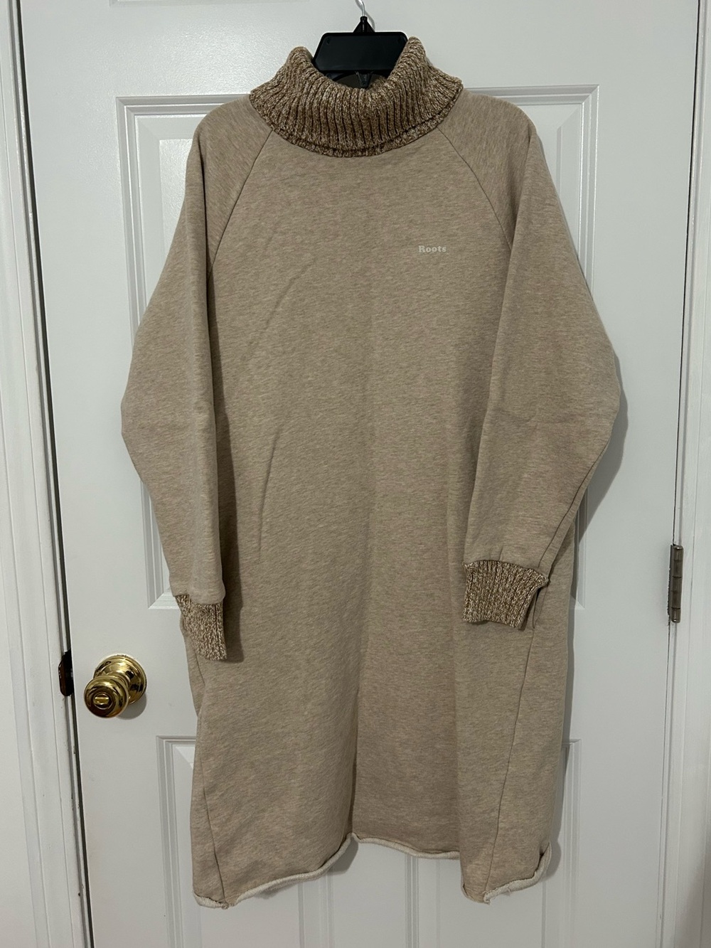Roots sweatshirt dress with pockets